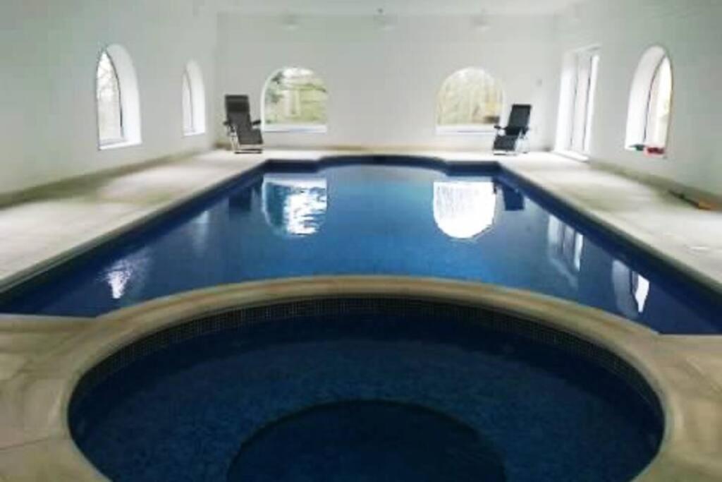 Country Manor House With Indoor Pool And Hot Tub Villa Rochester  Kültér fotó